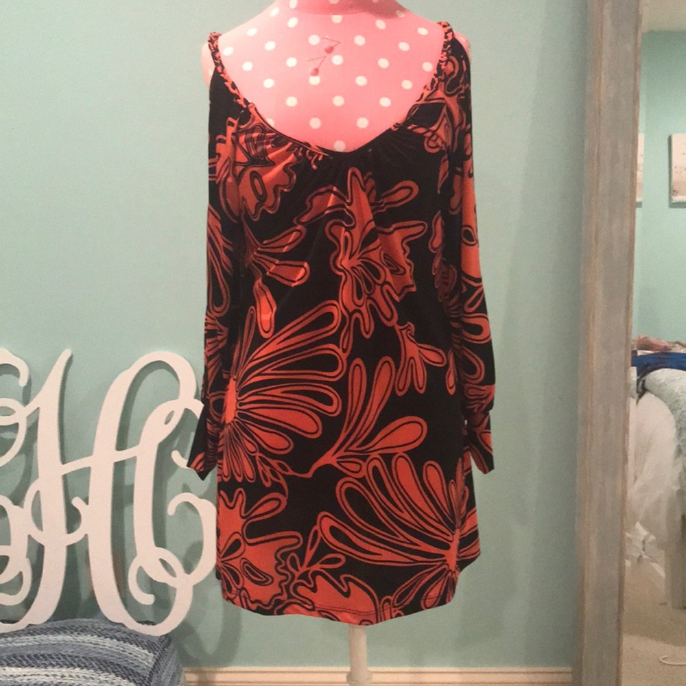 Gorgeous black and coral dress